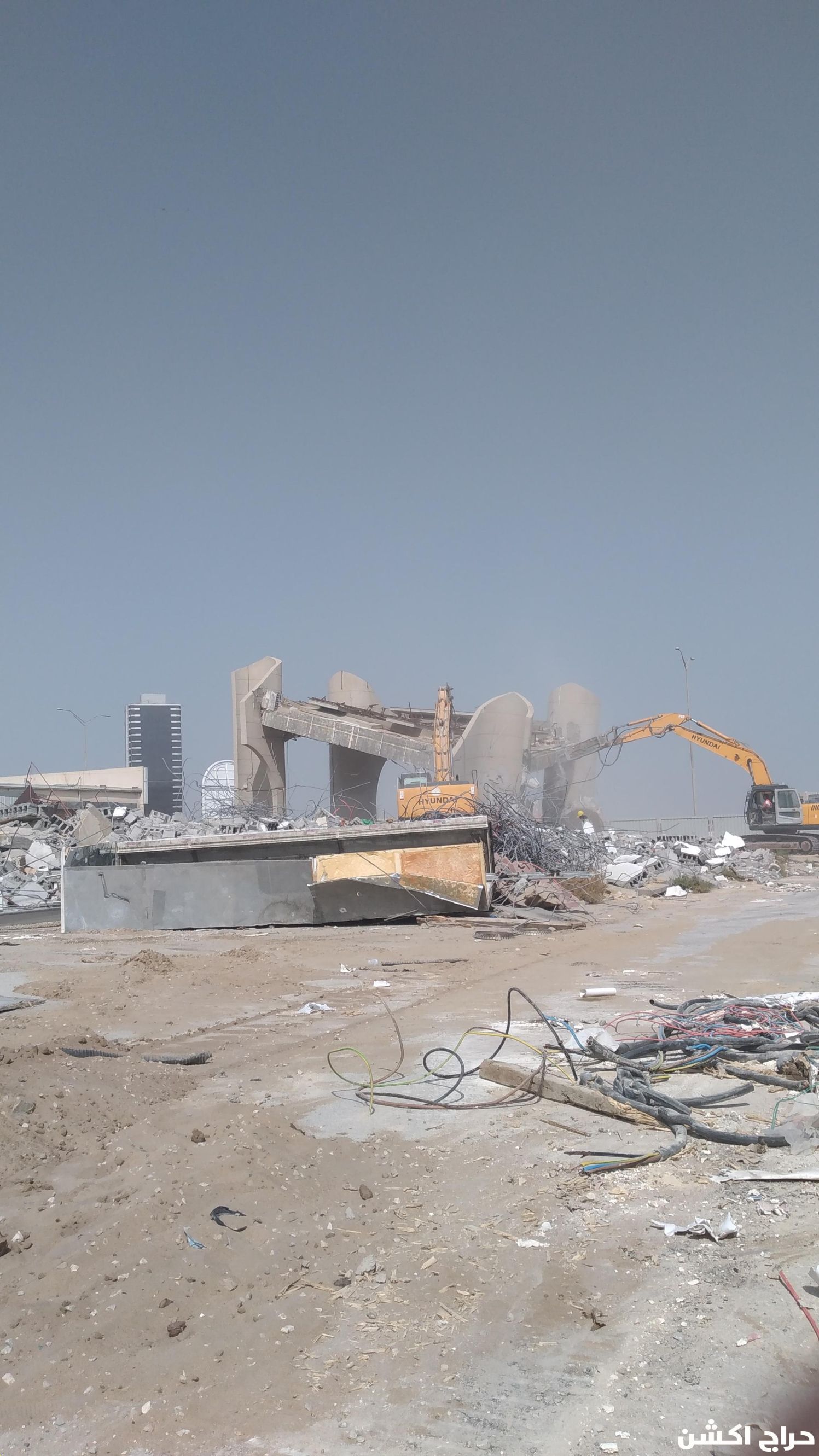 مقاول هدم وتكسير المباني وجميع أعمال التكسير