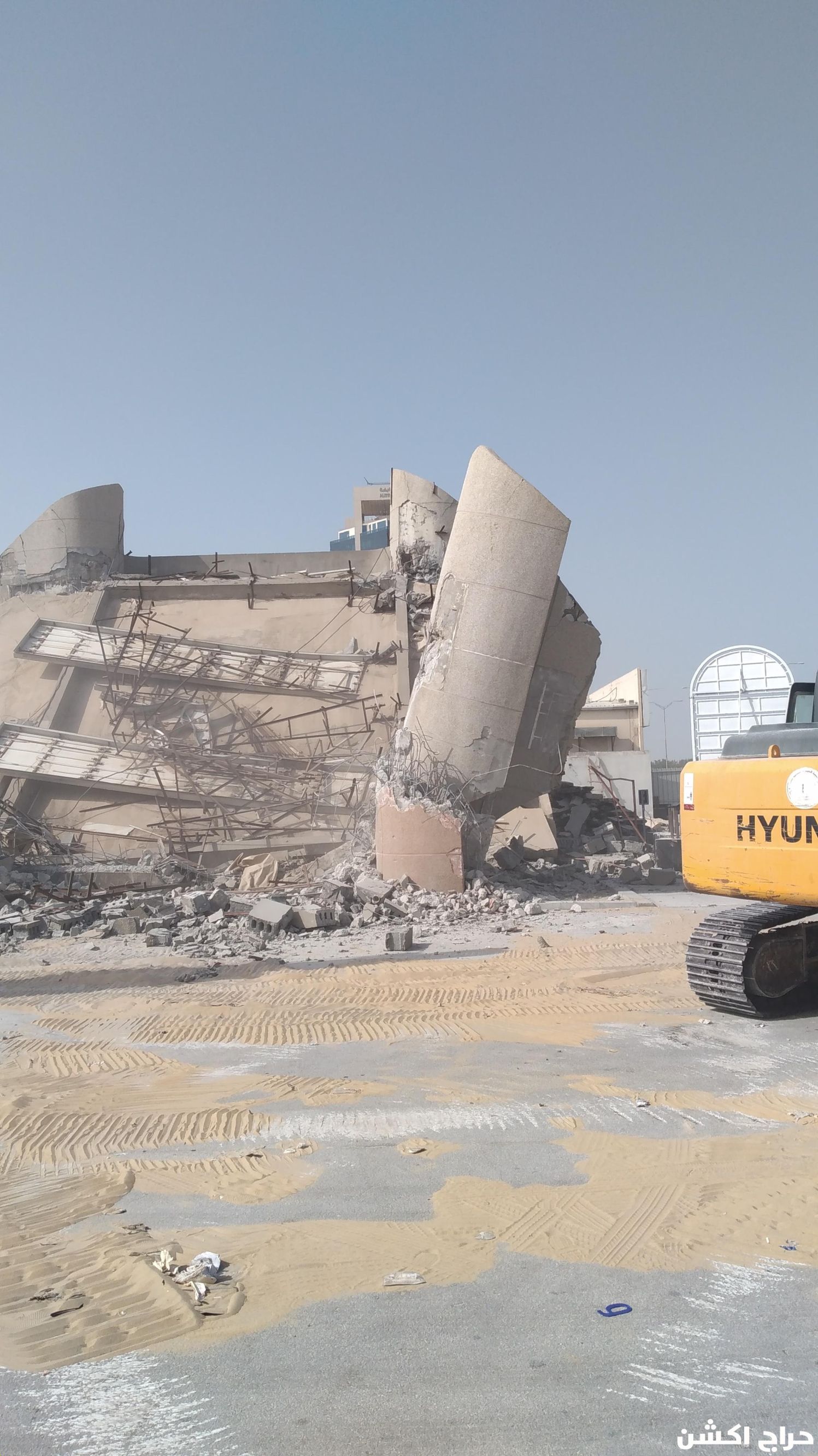 مقاول هدم وتكسير المباني وجميع أعمال التكسير