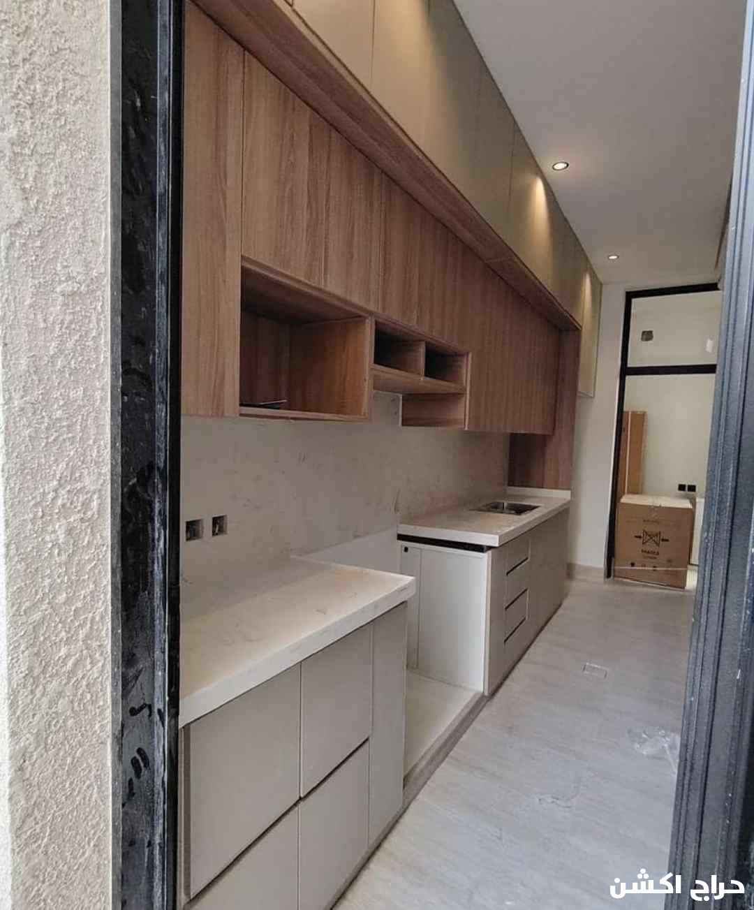 مطبخ تفصيل صاج الماني جديد رفوف اربعه ملي حديثه رخام صناعي وامركي وجلقسي مفصلات ايطالي حسب المقاسات وتصميم وطلب ازبوان اي شكل واي تصميم عمق ستين ارتفاع مترين وعشرين قطع عام بل متر ضمان عشر سنوات جودة عالية