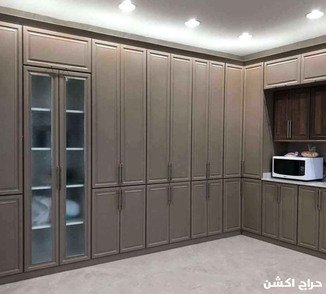 مطبخ تفصيل صاج الماني جديد رفوف اربعه ملي حديثه رخام صناعي وامركي وجلقسي مفصلات ايطالي حسب المقاسات وتصميم وطلب ازبوان اي شكل واي تصميم عمق ستين ارتفاع مترين وعشرين قطع عام بل متر ضمان عشر سنوات جودة عالية