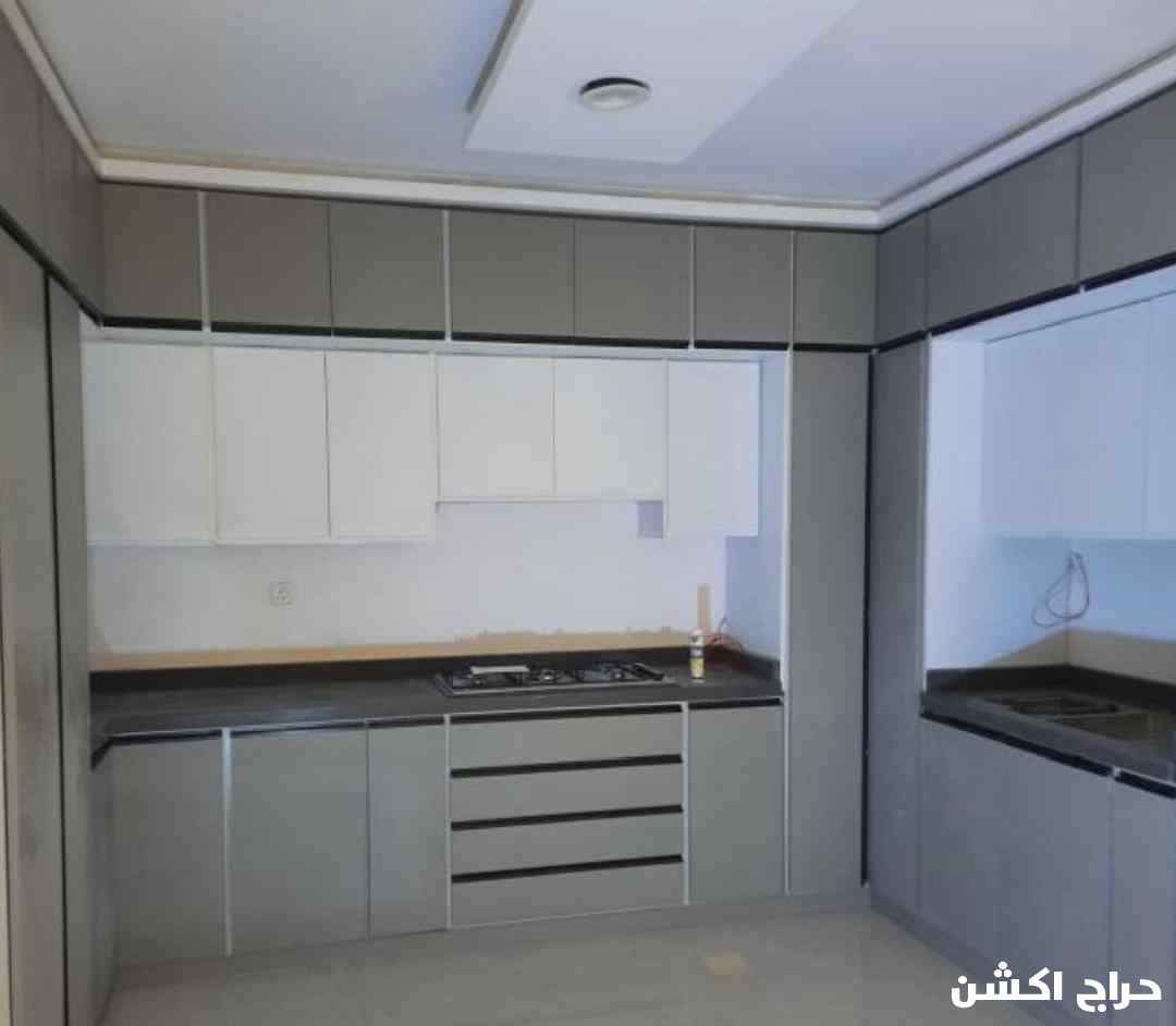 مطبخ تفصيل صاج الماني جديد رفوف اربعه ملي حديثه رخام صناعي وامركي وجلقسي مفصلات ايطالي حسب المقاسات وتصميم وطلب ازبوان اي شكل واي تصميم عمق ستين ارتفاع مترين وعشرين قطع عام بل متر ضمان عشر سنوات جودة عالية