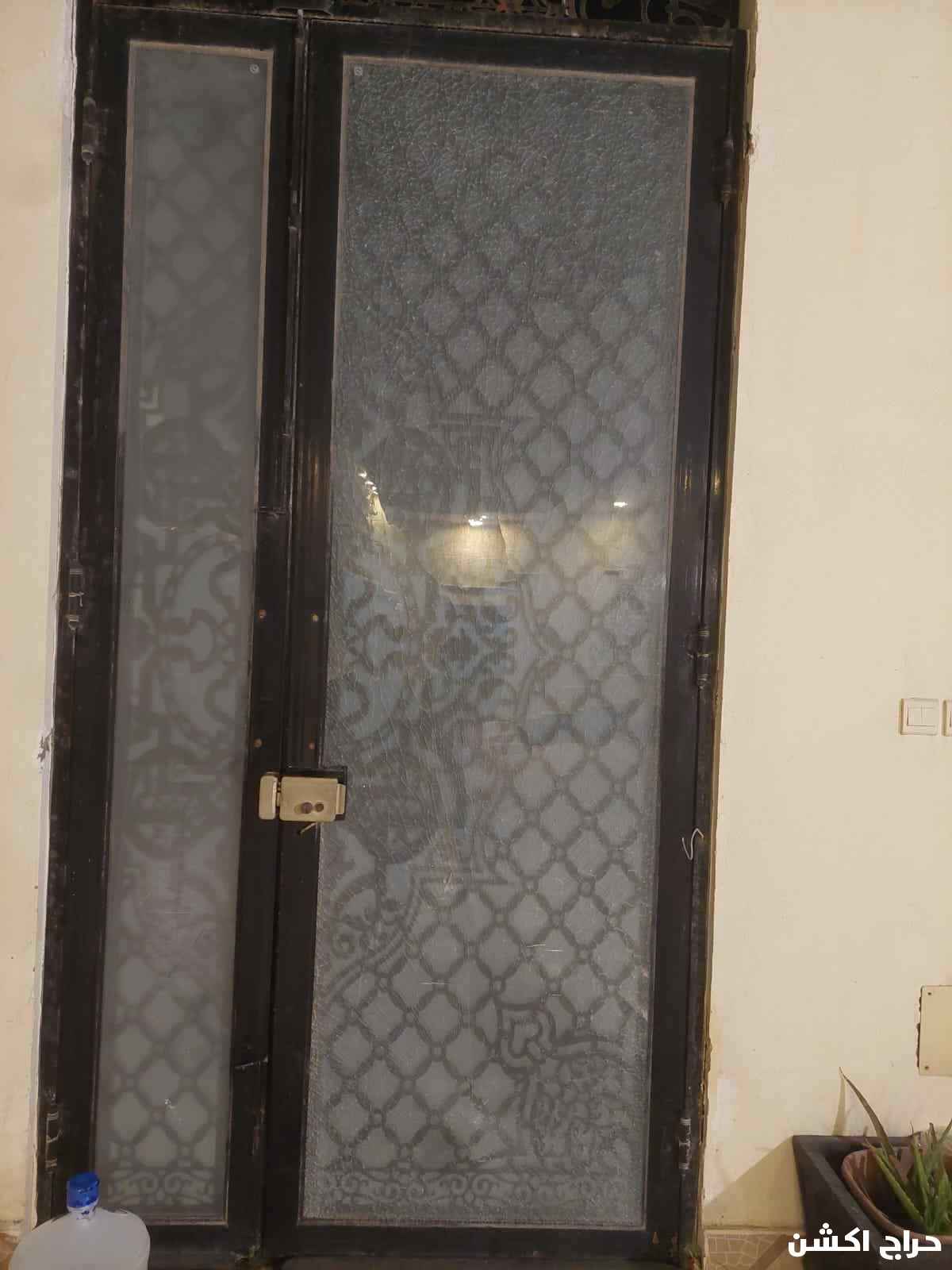 المنيوم زجاج 