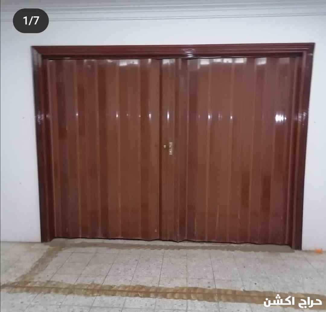 أبواب سحاب بلاستيك او جلد
