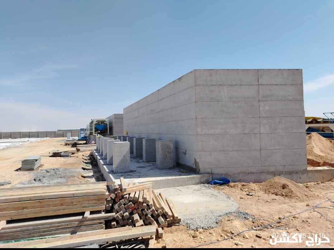 ‏شتغل أرضيات خراسانة ديكور الختام مطبوعة .ملونة شكل الون مختلفة صبة ميزانية سكريت مروحة مطعم مكاتب إستراحة مزارع ملعب حديقة موقف سيارات كوفي شاف محل شغل. ماصوليه استلام استشاري في حي  منطقه المملكة العربية السعودية 0502942157