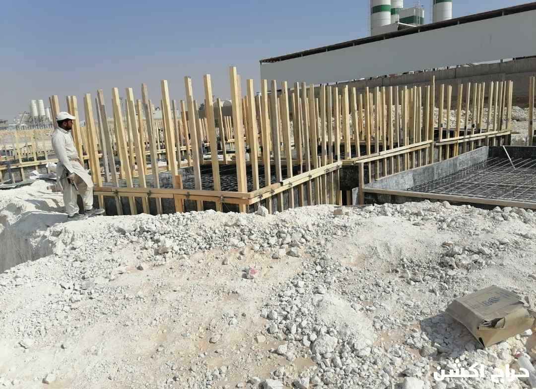 ‏شتغل أرضيات خراسانة ديكور الختام مطبوعة .ملونة شكل الون مختلفة صبة ميزانية سكريت مروحة مطعم مكاتب إستراحة مزارع ملعب حديقة موقف سيارات كوفي شاف محل شغل. ماصوليه استلام استشاري في حي  منطقه المملكة العربية السعودية 0502942157