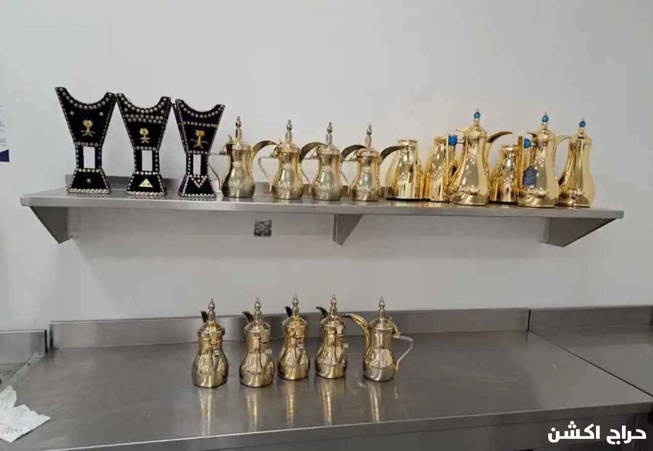 قهوجين وصبابين رجال ونساء تاجير كراسي طولات خيم 