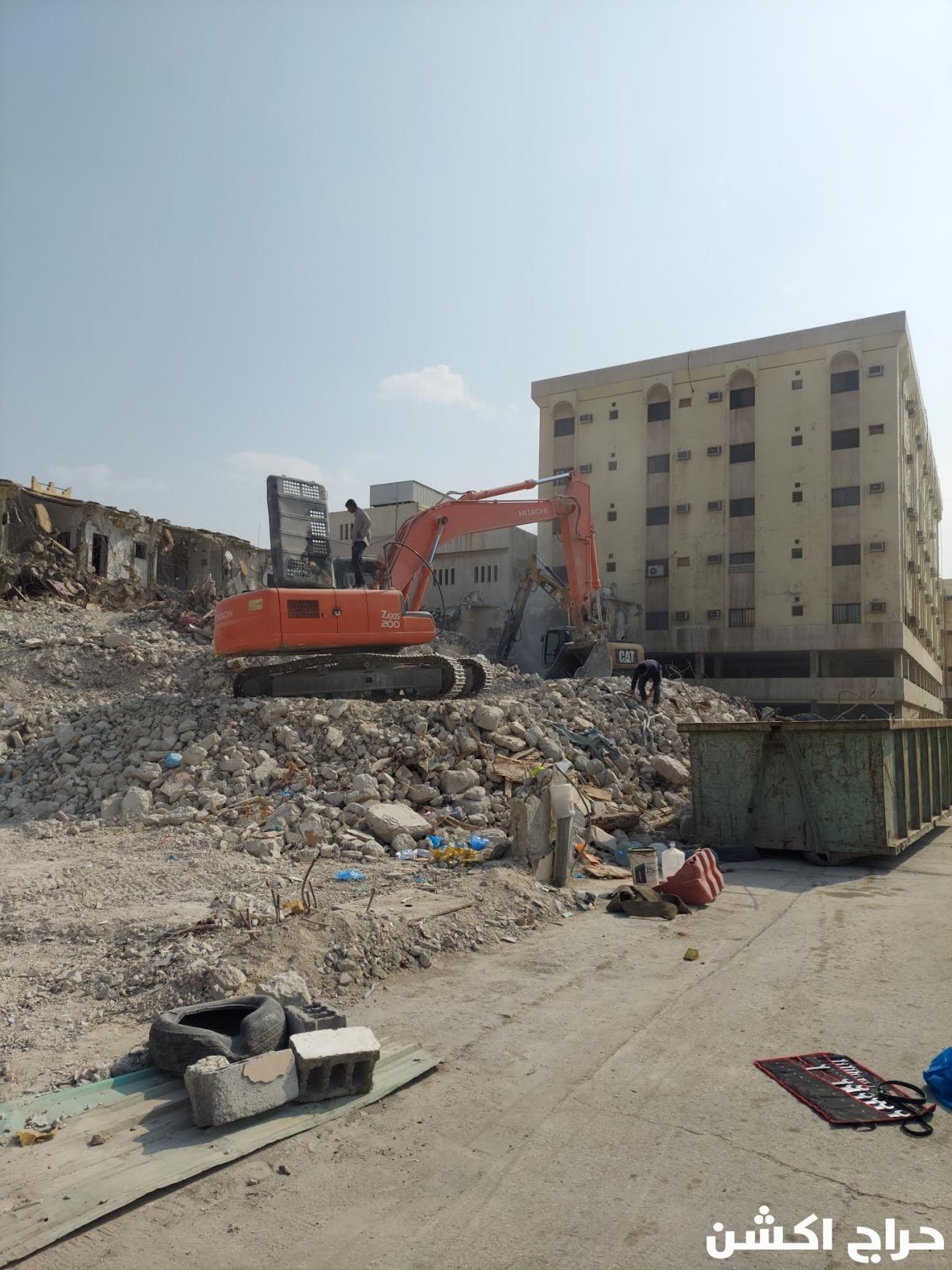 مقاول هدم وتكسير المباني وجميع أعمال التكسير