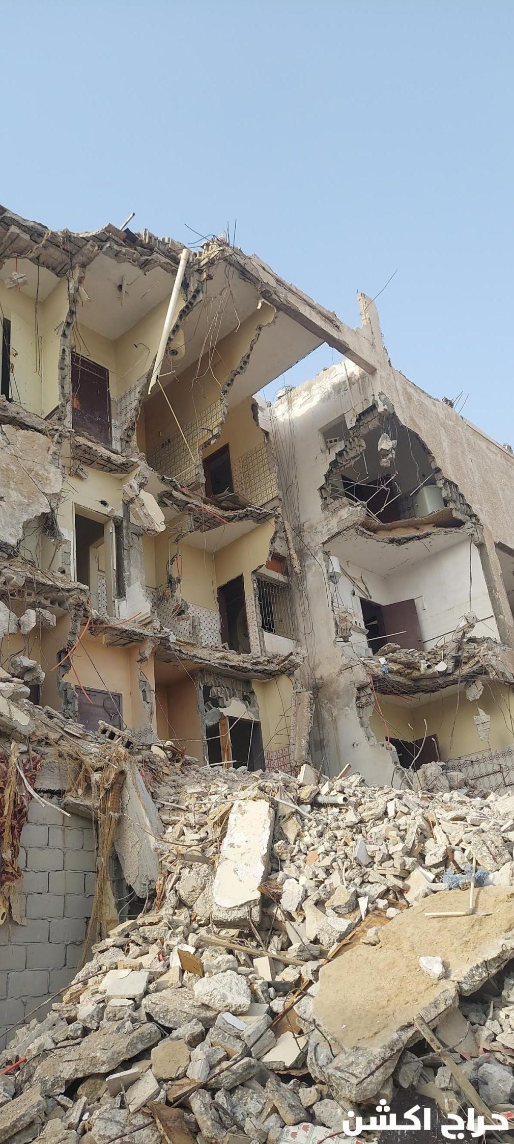 مقاول هدم وتكسير المباني وجميع أعمال التكسير