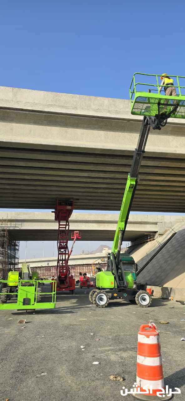 سيزرلفت للايجار في المدينه رافعة شوكية للايجار في المدينه مان لفت للايجار في المدينه