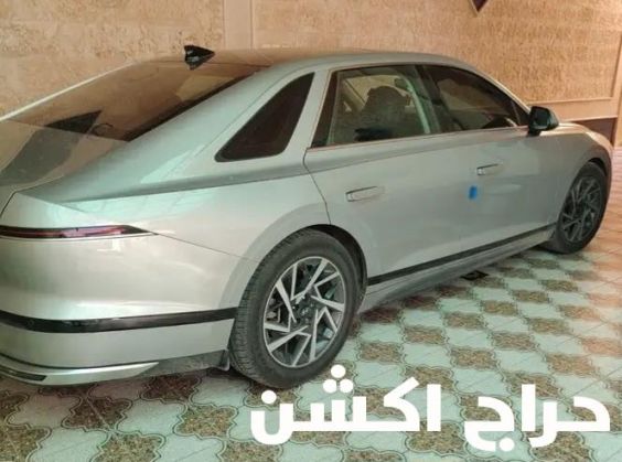 ازيرا ٢٠٢٥ مستخدم