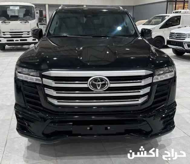 لاندكروزر GXR.L5.2026 تون تيربو وارد الساير عداد 10 الف