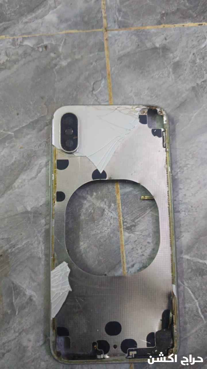 يوجد لدي جوالات خربانه بعضها يبي شاشه وبعضها بطاريه واجرام جوالات ايفون سامنسونج ال جي