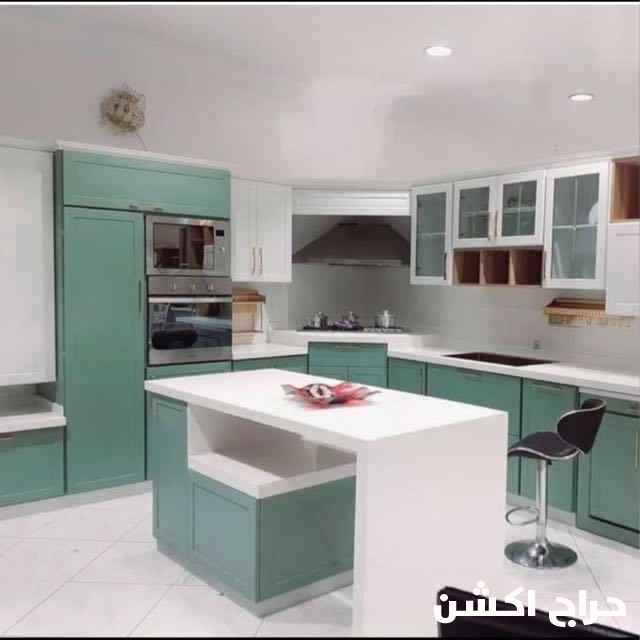 معلم نجار مطابخ والدوليب