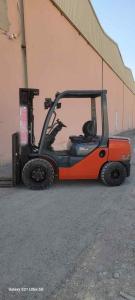 رافعة شوكيه للايجار الشهري معا السواق 3طنforklift 