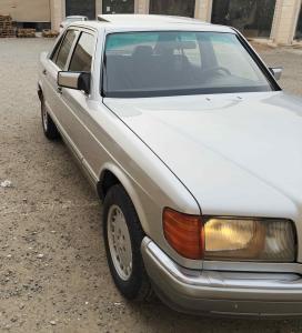 مرسيدس 1990